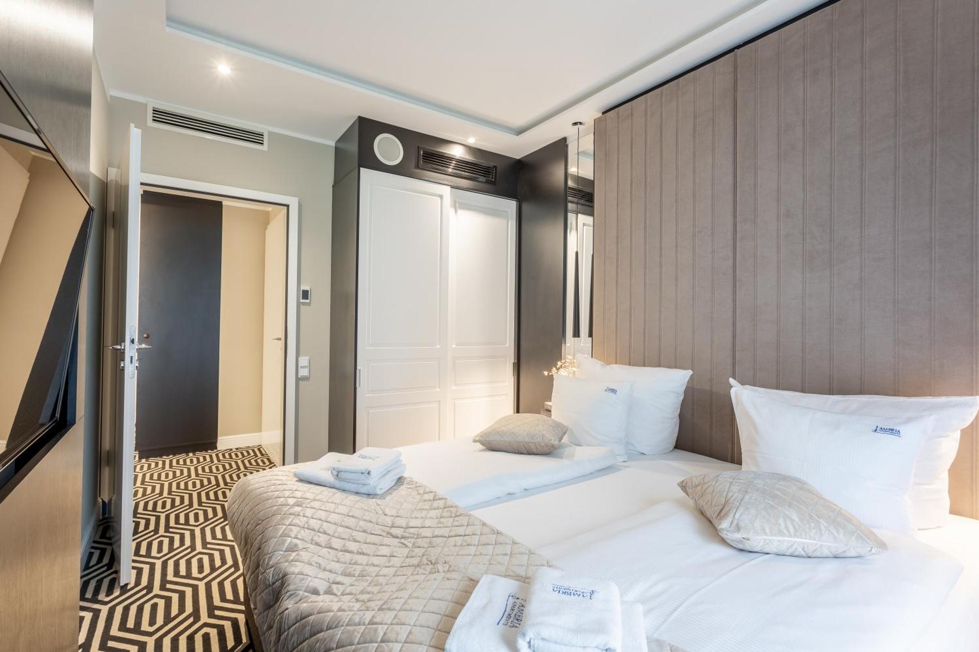 Ambria Apartments Promenada Świnoujście Exteriör bild