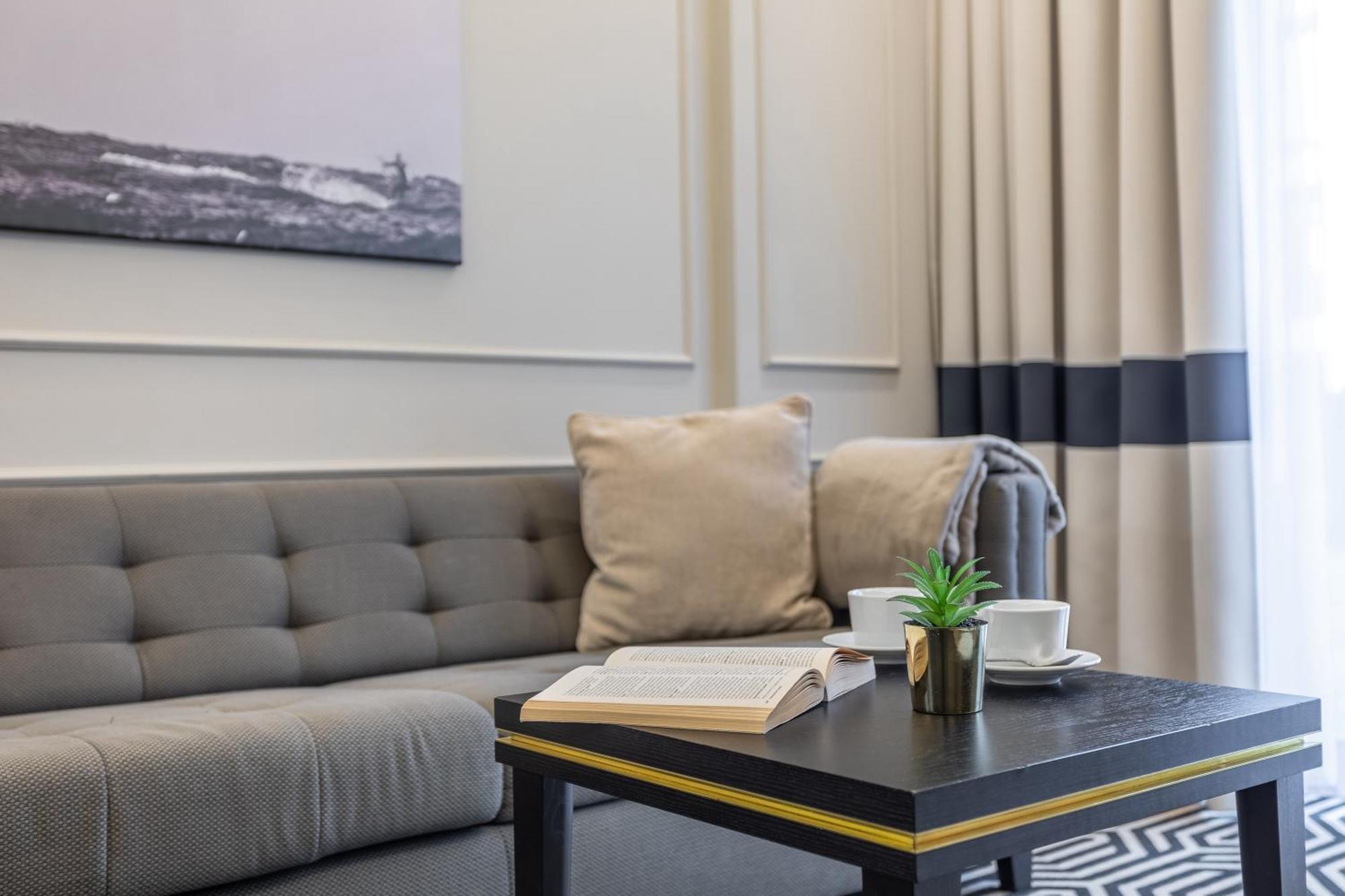 Ambria Apartments Promenada Świnoujście Exteriör bild